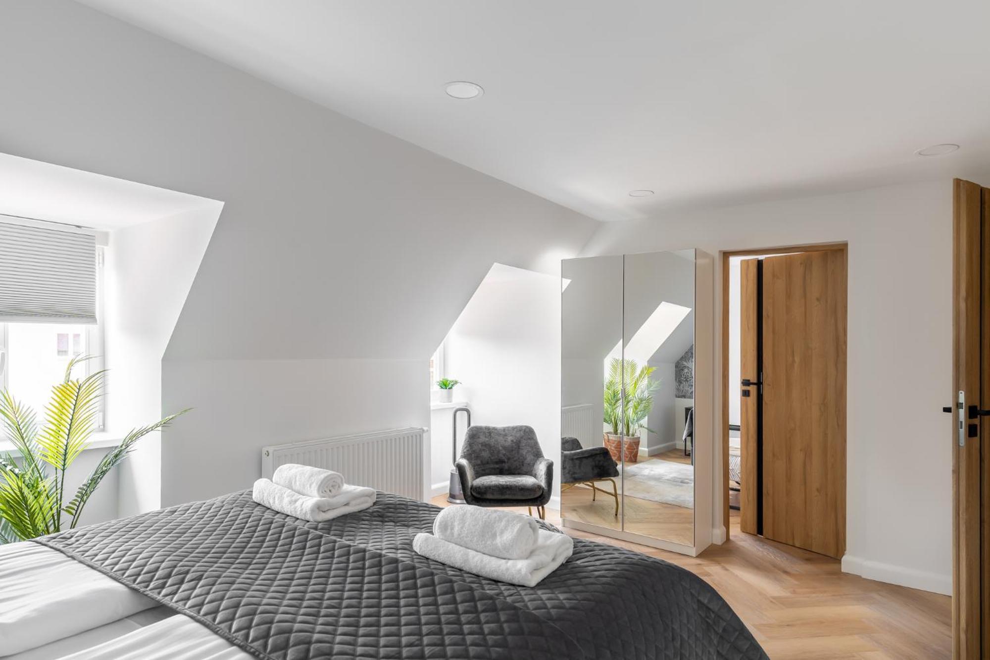 Lion - Casablanca 4 Bedr & Floor 100 M From The Sea Apartment *